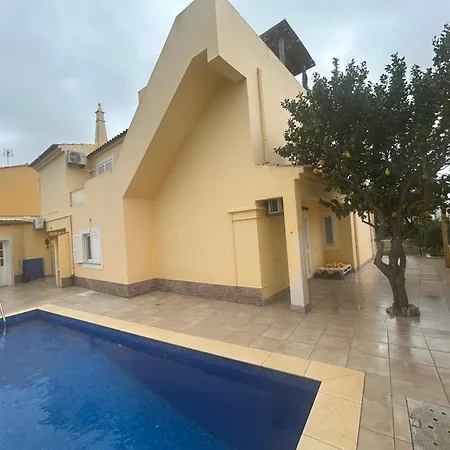 Vivenda Pinheiro Algarve * Bias do Norte